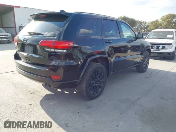 2020 Jeep Grand Cherokee Laredo E with VIN 1C4RJEAG7LC329245, listed as a IAAI auction lot 43475417 with 122,147 mi miles and . Bid and sale history available at DreamBid. Image 4.