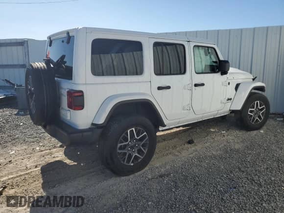 2025 Jeep Wrangler Sahara z VIN 1C4PJXEN0SW500474, wystawiony jako Copart lot #87386285 z przebiegiem 23 677 mil mil oraz Czysty tytuł • Clean title. Historia ofert i sprzedaży dostępna na DreamBid. Obrazek 3.