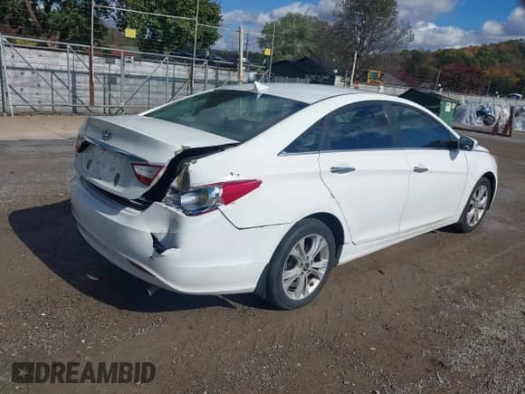 2011 Hyundai Sonata Limited with VIN 5NPEC4AC3BH134164, listed as a IAAI auction lot 43479728 with 167,983 mi miles and . Bid and sale history available at DreamBid. Image 4.