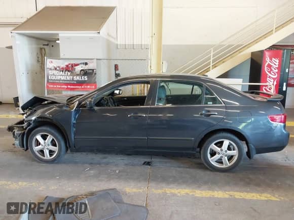 2005 Honda Accord EX-L with VIN 1HGCM568X5A179629, listed as a IAAI auction lot 42794590 with 197,452 mi miles and . Bid and sale history available at DreamBid. Image 15.