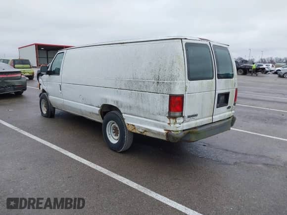 2006 Ford Econoline Cargo с VIN 1FTNS24LX6HA71040, выставлен на аукционе IAAI как лот 41180078 с пробегом Не указан миль и . История ставок и продаж доступна на DreamBid. Изображение 3.
