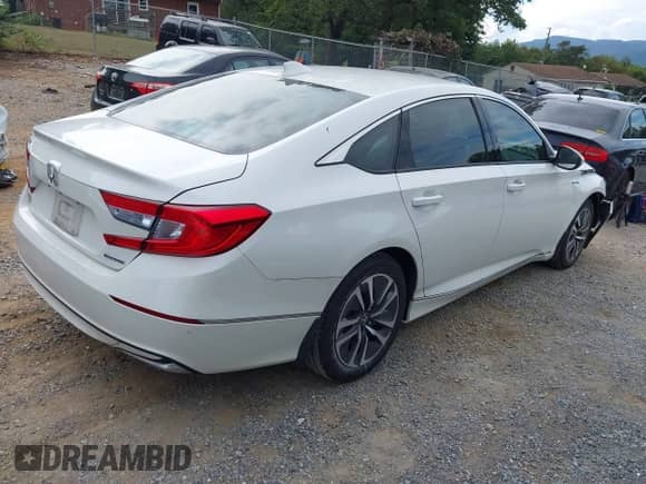 2018 Honda Accord EX-L with VIN 1HGCV3F57JA004465, listed as a IAAI auction lot 43143231 with 42,779 mi miles and . Bid and sale history available at DreamBid. Image 4.