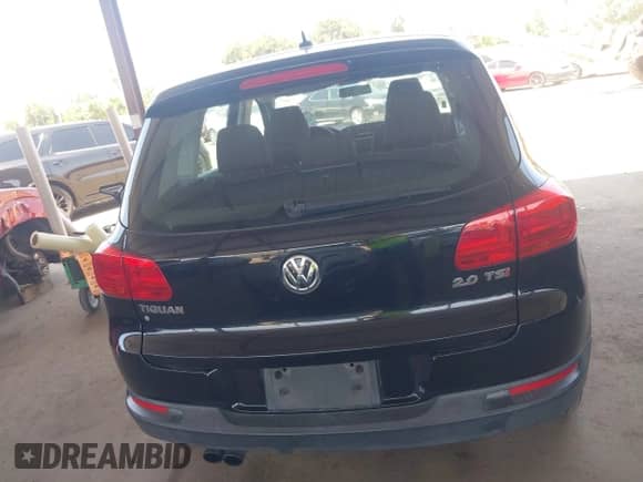 2014 Volkswagen Tiguan SEL with VIN WVGAV3AX9EW625726, listed as a IAAI auction lot 42401853 with 145,082 mi miles and . Bid and sale history available at DreamBid. Image 17.