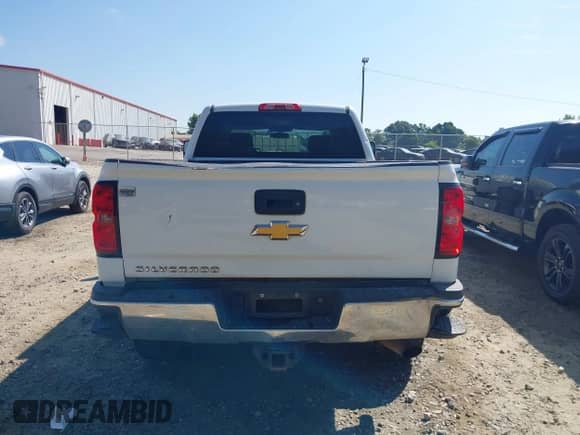 2016 Chevrolet Silverado 2500HD Work Truck с VIN 1GC1KUEG0GF116592, выставлен на аукционе IAAI как лот 42623443 с пробегом 235 302 миль миль и . История ставок и продаж доступна на DreamBid. Изображение 16.