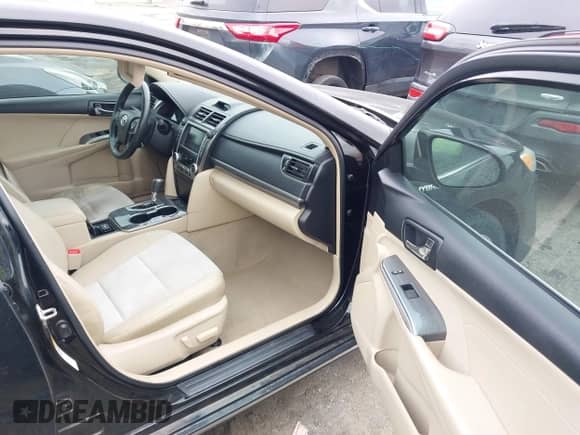 2013 Toyota Camry LE z VIN 4T1BD1FK5DU071300, wystawiony jako IAAI lot #43333370 z przebiegiem 175 536 mil mil oraz . Historia ofert i sprzedaży dostępna na DreamBid. Obrazek 5.