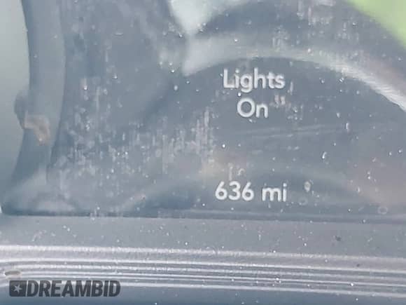 2025 Jeep Wrangler Sahara z VIN 1C4PJXEN8SW589601, wystawiony jako IAAI lot #42598990 z przebiegiem 636 mil mil oraz . Historia ofert i sprzedaży dostępna na DreamBid. Obrazek 14.