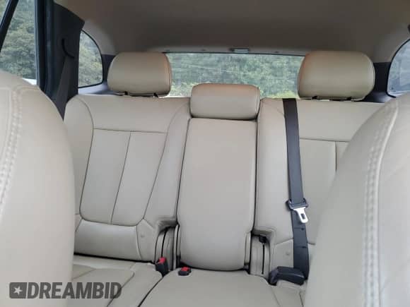 2012 Hyundai Santa Fe Limited с VIN 5XYZK3AB5CG142412, выставлен на аукционе Copart как лот 82600135 с пробегом 139 986 миль миль и Чистый • Clean title. История ставок и продаж доступна на DreamBid. Изображение 10.