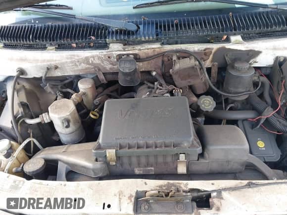 2002 Chevrolet Astro Cargo z VIN 1GCDM19X52B148289, wystawiony jako IAAI lot #41975772 z przebiegiem Nie podano mil oraz . Historia ofert i sprzedaży dostępna na DreamBid. Obrazek 10.