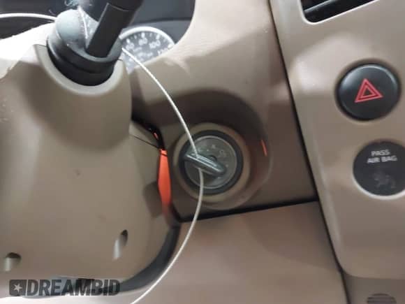 2005 Nissan Pathfinder SE z VIN 5N1AR18UX5C749610, wystawiony jako IAAI lot #41109719 z przebiegiem 230 042 mil mil oraz . Historia ofert i sprzedaży dostępna na DreamBid. Obrazek 11.