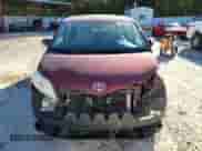 2013 Toyota Sienna L z VIN 5TDZK3DC3DS324408, wystawiony jako Copart lot #89648165 z przebiegiem 142 174 mil mil oraz Szkoda całkowita • Salvage title. Historia ofert i sprzedaży dostępna na DreamBid. Obrazek 5.