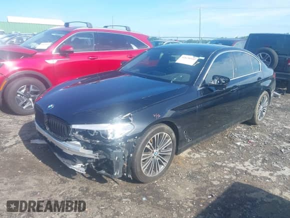 2019 BMW 5 Series 530i с VIN WBAJA5C53KBX46825, выставлен на аукционе IAAI как лот 42670532 с пробегом 65 190 миль миль и . История ставок и продаж доступна на DreamBid. Изображение 23.
