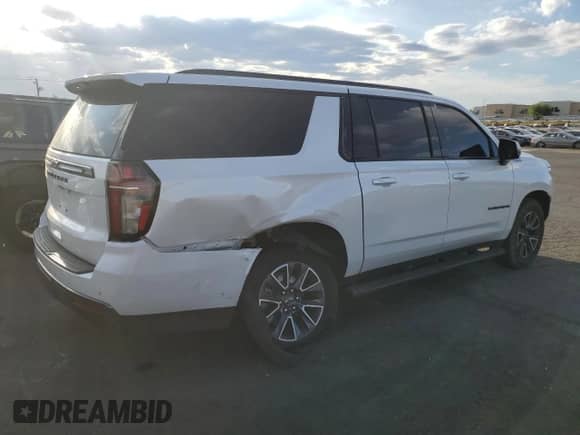 2022 Chevrolet Suburban Z71 с VIN 1GNSKDKD4NR318840, выставлен на аукционе Copart как лот 71720405 с пробегом 55 804 миль миль и Списание • Salvage title. История ставок и продаж доступна на DreamBid. Изображение 3.