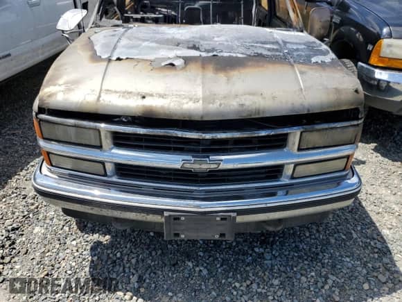2000 Chevrolet Silverado 3500 с VIN 1GCHK33J4YF455493, выставлен на аукционе Copart как лот 62411765 с пробегом Не указан миль и Списание • Salvage title. История ставок и продаж доступна на DreamBid. Изображение 12.