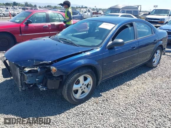 2006 Dodge Stratus SXT with VIN 1B3EL46R26N250895, listed as a IAAI auction lot 42808757 with 126,076 mi miles and . Bid and sale history available at DreamBid. Image 2.