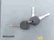 2001 Chevrolet Silverado 1500 с VIN 1GCEC14V91Z137945, выставлен на аукционе IAAI как лот 42368648 с пробегом Не указан миль и . История ставок и продаж доступна на DreamBid. Изображение 11.