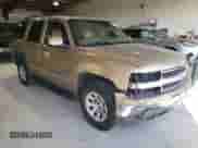 2000 Chevrolet Tahoe LS with VIN 1GNEK13T3YJ128290, listed as a Copart auction lot 61962605 with 226,389 mi miles and Salvage title. Bid and sale history available at DreamBid. Image 4.