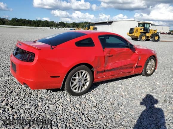 2014 Ford Mustang Premium с VIN 1ZVBP8AM0E5325193, выставлен на аукционе Copart как лот 82513965 с пробегом 63 224 миль миль и Списание • Salvage title. История ставок и продаж доступна на DreamBid. Изображение 3.