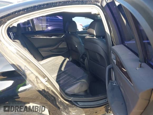 2021 BMW 5 Series 530i with VIN WBA53BH02MWX17304, listed as a IAAI auction lot 43012524 with 37,491 mi miles and . Bid and sale history available at DreamBid. Image 8.