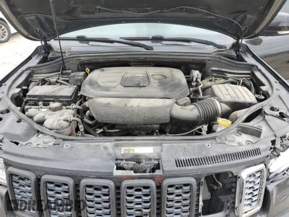 2017 Jeep Grand Cherokee Overland with VIN 1C4RJFCG9HC635387, listed as a Copart auction lot 67258495 with Not provided miles and Salvage title. Bid and sale history available at DreamBid. Image 12.