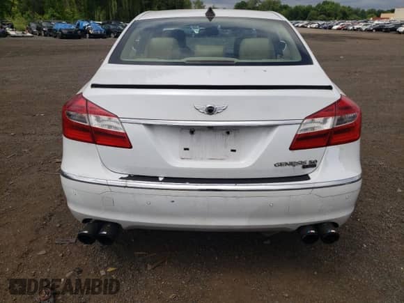 2013 Hyundai Genesis R-Spec z VIN KMHGC4DH2DU258141, wystawiony jako Copart lot #65048235 z przebiegiem 145 724 mil mil oraz Szkoda całkowita • Salvage title. Historia ofert i sprzedaży dostępna na DreamBid. Obrazek 6.