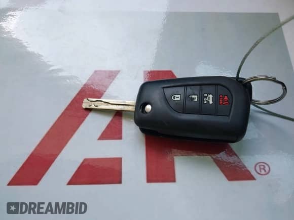 2021 Toyota Camry LE with VIN 4T1C11AK2MU534448, listed as a IAAI auction lot 43111658 with 89,877 mi miles and . Bid and sale history available at DreamBid. Image 11.