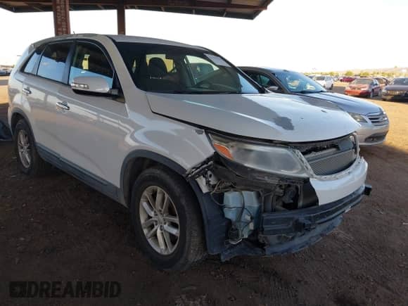 2014 Kia Sorento LX с VIN 5XYKT3A62EG426312, выставлен на аукционе IAAI как лот 43191752 с пробегом 152 558 миль миль и . История ставок и продаж доступна на DreamBid. Изображение 1.