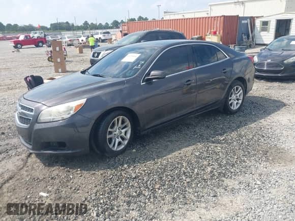 2013 Chevrolet Malibu LT with VIN 1G11C5SAXDF178024, listed as a IAAI auction lot 43275514 with Not provided miles and . Bid and sale history available at DreamBid. Image 2.