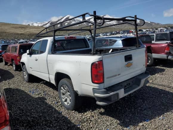 2018 Chevrolet Colorado 2WD LT with VIN 1GCHSCENXJ1250716, listed as a Copart auction lot 49254735 with 253,074 mi miles and Clean title. Bid and sale history available at DreamBid. Image 2.