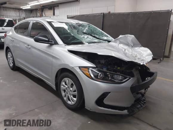 2018 Hyundai Elantra SE with VIN 5NPD74LF9JH402642, listed as a IAAI auction lot 43211321 with 47,192 mi miles and . Bid and sale history available at DreamBid. Image 1.