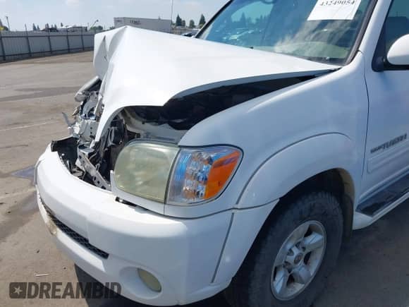 2005 Toyota Tundra Limited z VIN 5TBDT48135S479170, wystawiony jako IAAI lot #43249054 z przebiegiem 176 004 mil mil oraz . Historia ofert i sprzedaży dostępna na DreamBid. Obrazek 18.