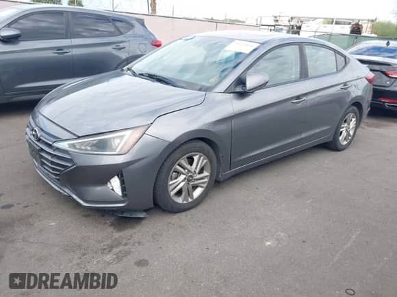 2019 Hyundai Elantra SEL z VIN 5NPD84LF8KH460241, wystawiony jako IAAI lot #43429850 z przebiegiem 99 258 mil mil oraz . Historia ofert i sprzedaży dostępna na DreamBid. Obrazek 17.