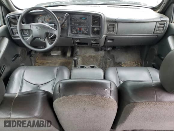 2007 Chevrolet Silverado 3500 с VIN 1GCHK33U37F200987, выставлен на аукционе Copart как лот 71164564 с пробегом 143 905 миль миль и Списание • Salvage title. История ставок и продаж доступна на DreamBid. Изображение 8.