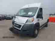 2020 Ram ProMaster Cargo z VIN 3C6TRVBG3LE132005, wystawiony jako IAAI lot #42275486 z przebiegiem 198 565 mil mil oraz . Historia ofert i sprzedaży dostępna na DreamBid. Obrazek 17.