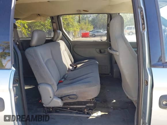 2005 Dodge Caravan SE with VIN 1D4GP24R65B166987, listed as a IAAI auction lot 40475259 with 240,797 mi miles and . Bid and sale history available at DreamBid. Image 8.