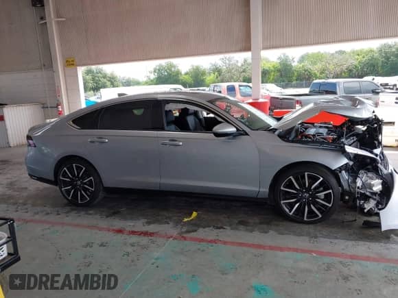 2023 Honda Accord Touring с VIN 1HGCY2F87PA039060, выставлен на аукционе IAAI как лот 42382912 с пробегом 36 007 миль миль и . История ставок и продаж доступна на DreamBid. Изображение 14.