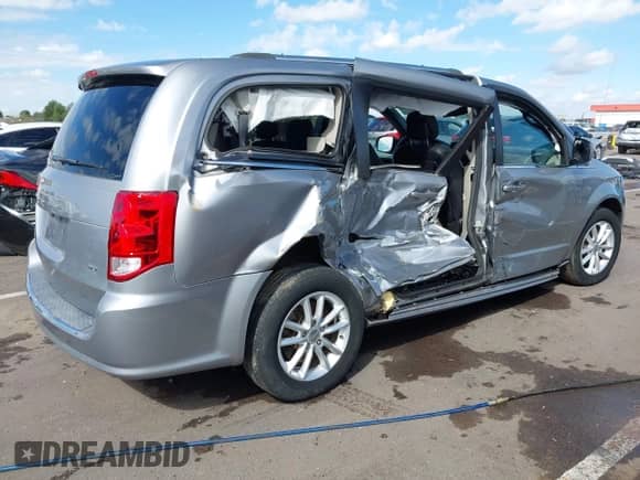 2020 Dodge Grand Caravan SXT z VIN 2C4RDGCGXLR179459, wystawiony jako IAAI lot #43437200 z przebiegiem 84 694 mil mil oraz . Historia ofert i sprzedaży dostępna na DreamBid. Obrazek 6.