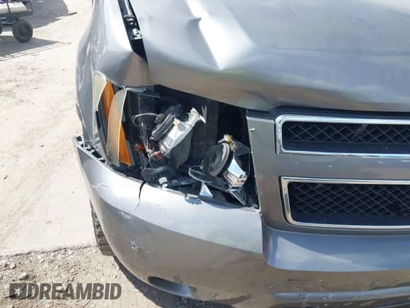 2007 Chevrolet Tahoe LTZ с VIN 1GNFC13097R308235, выставлен на аукционе IAAI как лот 42516975 с пробегом 212 988 миль миль и . История ставок и продаж доступна на DreamBid. Изображение 6.