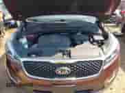 2017 Kia Sorento LX z VIN 5XYPGDA54HG334193, wystawiony jako IAAI lot #43246955 z przebiegiem 133 519 mil mil oraz . Historia ofert i sprzedaży dostępna na DreamBid. Obrazek 10.