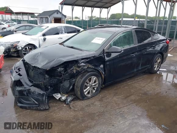 2017 Hyundai Sonata 2.4L с VIN 5NPE24AF8HH554105, выставлен на аукционе IAAI как лот 42440745 с пробегом 140 793 миль миль и . История ставок и продаж доступна на DreamBid. Изображение 19.