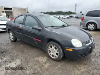 2004 Dodge Neon SXT z VIN 1B3ES56C34D639617, wystawiony jako Copart lot #73036524 z przebiegiem 126 165 mil mil oraz Czysty tytuł • Clean title. Historia ofert i sprzedaży dostępna na DreamBid. Obrazek 4.