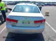 2007 Hyundai Sonata SE с VIN 5NPEU46FX7H268192, выставлен на аукционе IAAI как лот 42807690 с пробегом 81 967 миль миль и . История ставок и продаж доступна на DreamBid. Изображение 16.