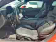 2012 Chevrolet Corvette 2LT z VIN 1G1YB2DW7C5101009, wystawiony jako Copart lot #69679015 z przebiegiem Nie podano mil oraz Szkoda całkowita • Salvage title. Historia ofert i sprzedaży dostępna na DreamBid. Obrazek 7.