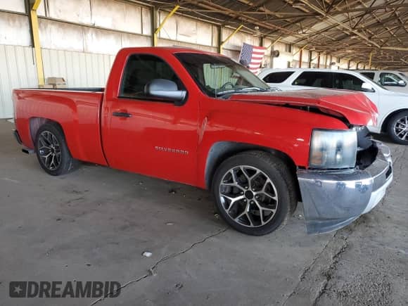 2013 Chevrolet Silverado 1500 Work Truck z VIN 1GCNCPEX5DZ167550, wystawiony jako Copart lot #69094485 z przebiegiem 127 937 mil mil oraz Szkoda całkowita • Salvage title. Historia ofert i sprzedaży dostępna na DreamBid. Obrazek 4.