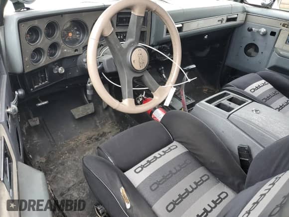 1988 Chevrolet Blazer с VIN 1GNEV18K5JF143423, выставлен на аукционе Copart как лот 55763905 с пробегом 93 600 миль миль и Чистый • Clean title. История ставок и продаж доступна на DreamBid. Изображение 8.