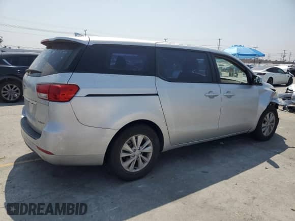 2016 Kia Sedona L с VIN KNDMA5C16G6151920, выставлен на аукционе Copart как лот 60251035 с пробегом 105 790 миль миль и Списание • Salvage title. История ставок и продаж доступна на DreamBid. Изображение 3.