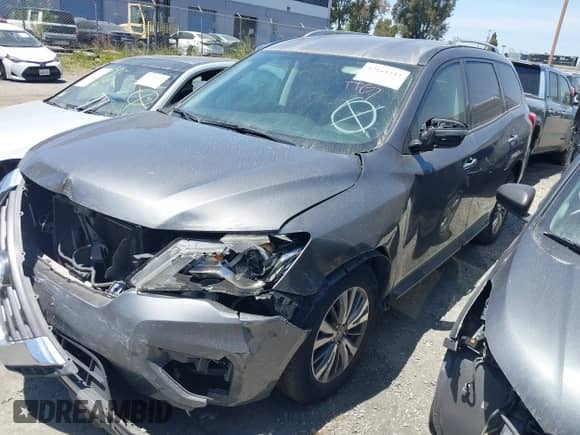 2019 Nissan Pathfinder SL with VIN 5N1DR2MM1KC625259, listed as a IAAI auction lot 42161242 with 111,096 mi miles and . Bid and sale history available at DreamBid. Image 2.