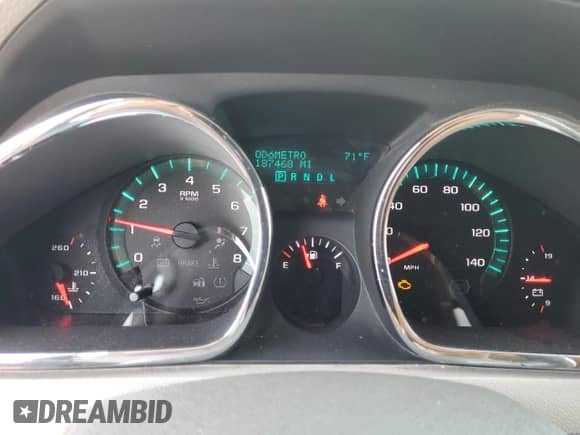 2011 Chevrolet Traverse LS z VIN 1GNKRFED8BJ374387, wystawiony jako Copart lot #71461725 z przebiegiem 187 468 mil mil oraz Szkoda całkowita • Salvage title. Historia ofert i sprzedaży dostępna na DreamBid. Obrazek 9.