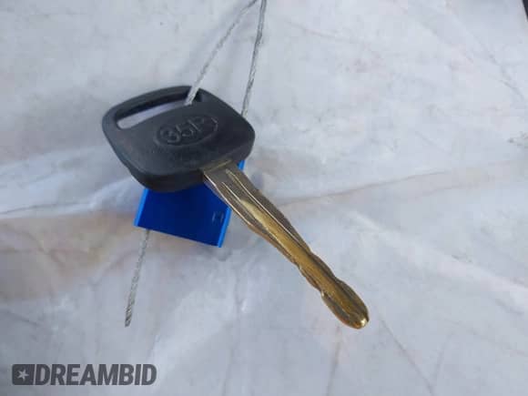 1995 Toyota Camry LE z VIN 4T1GK12E3SU112693, wystawiony jako IAAI lot #42207391 z przebiegiem 190 527 mil mil oraz . Historia ofert i sprzedaży dostępna na DreamBid. Obrazek 11.