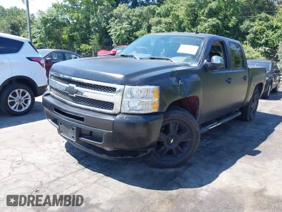2013 Chevrolet Silverado 1500 LT z VIN 3GCPCSE03DG273154, wystawiony jako IAAI lot #42870179 z przebiegiem 372 398 mil mil oraz . Historia ofert i sprzedaży dostępna na DreamBid. Obrazek 2.