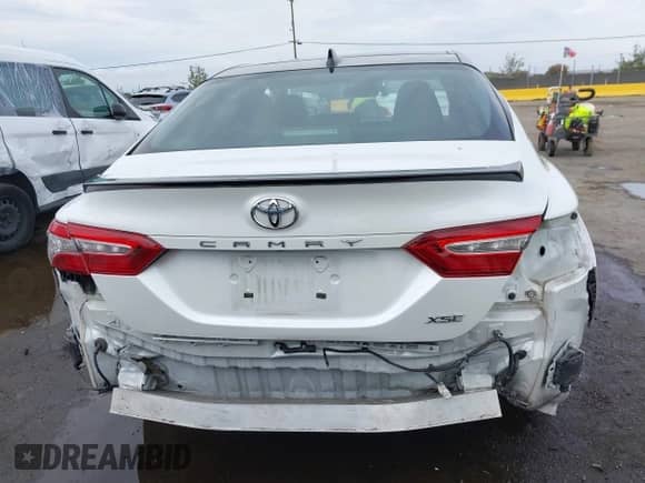 2020 Toyota Camry XSE z VIN 4T1K61AK4LU304860, wystawiony jako IAAI lot #43367482 z przebiegiem 70 312 mil mil oraz . Historia ofert i sprzedaży dostępna na DreamBid. Obrazek 17.